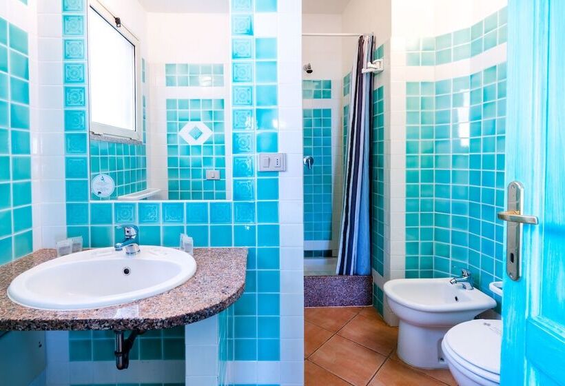 וילת 2 חדרי שינה נוף לים, Residence Hotel Lu Nibareddu