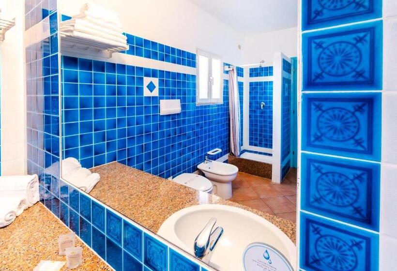 带2个卧室带海景的公寓, Residence Hotel Lu Nibareddu