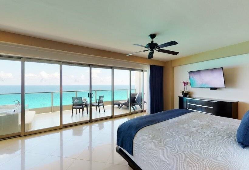 キングサイズベッドのスイートルーム, Seadust Cancun Family Resort  All Inclusive