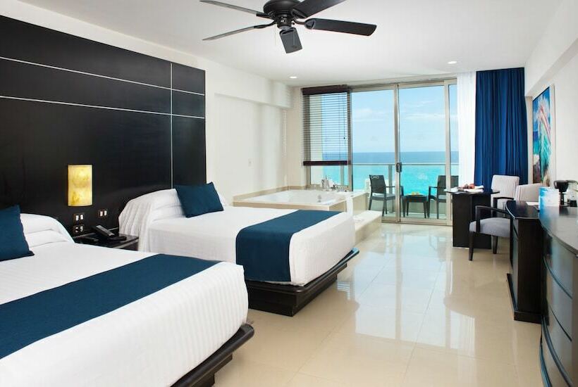 디럭스 스위트, Seadust Cancun Family Resort  All Inclusive