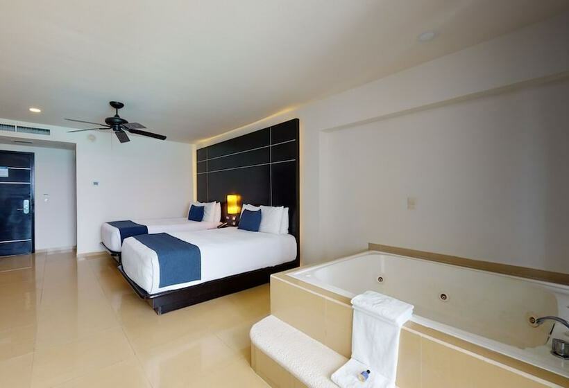 デラックススイート, Seadust Cancun Family Resort  All Inclusive