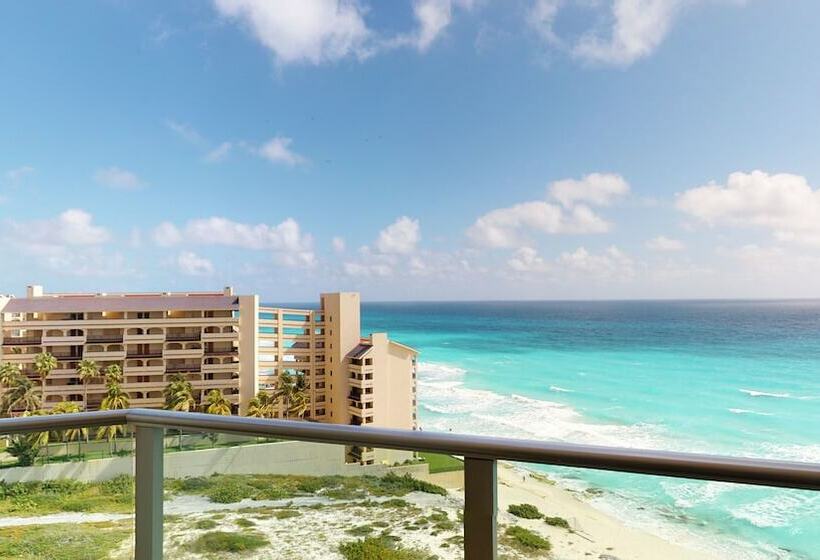 デラックススイート, Seadust Cancun Family Resort  All Inclusive