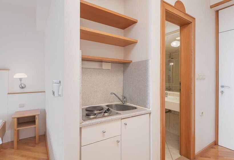 스탠다드 스튜디오 측면 바다 전망, Aparthotel Plat