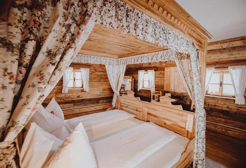 חדר דלוקס, Roanwirt