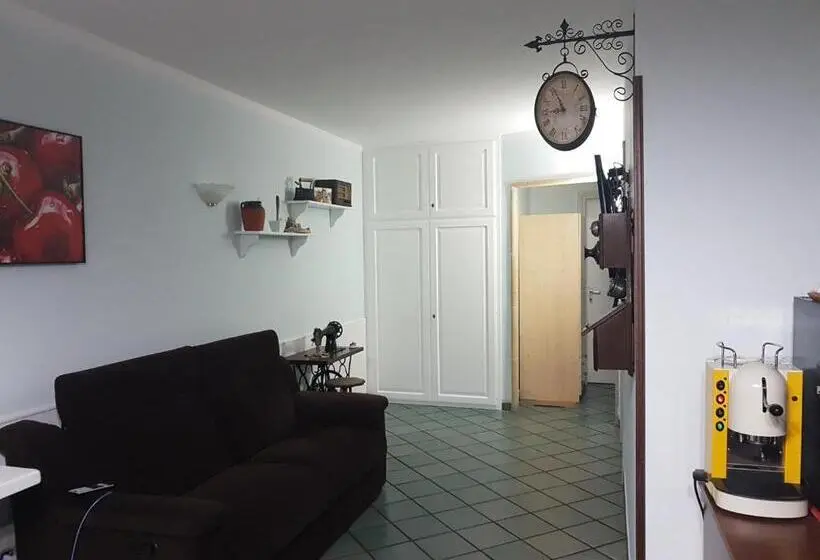 スタンダードトリプルルーム, Lu Salentu Guest House