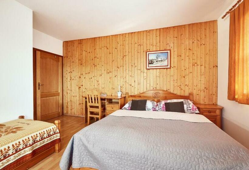 اتاق استاندارد سه تخته با بالکن, Penzión Patrik