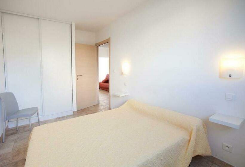 1階の1ベッドルームアパートメント, Résidence Pascal Paoli