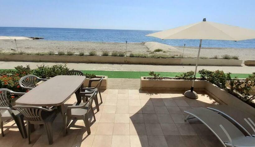 1階の1ベッドルームアパートメント, Résidence Pascal Paoli