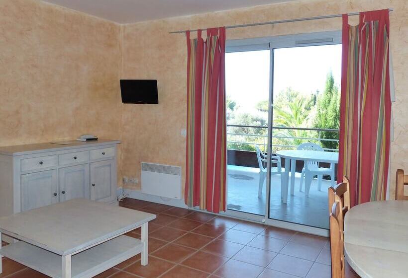 带2个卧室的公寓, Appart Hotel Victoria Garden La Ciotat