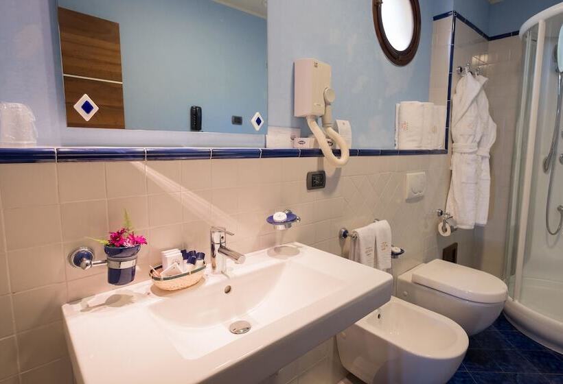 Номер Стандарт, Aktea