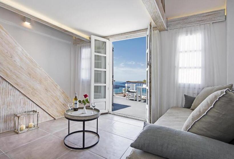 Большой люкс с видом, Athina Luxury Suites