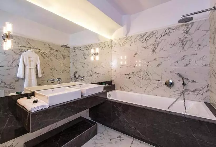 Royal-sviitti, Athina Luxury Suites
