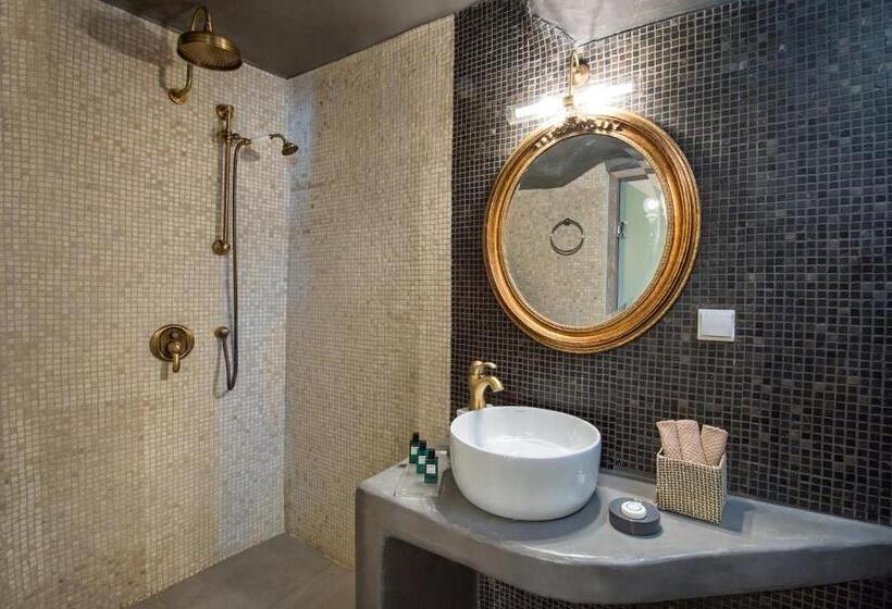 景色の見えるスイートルーム, Athina Luxury Suites