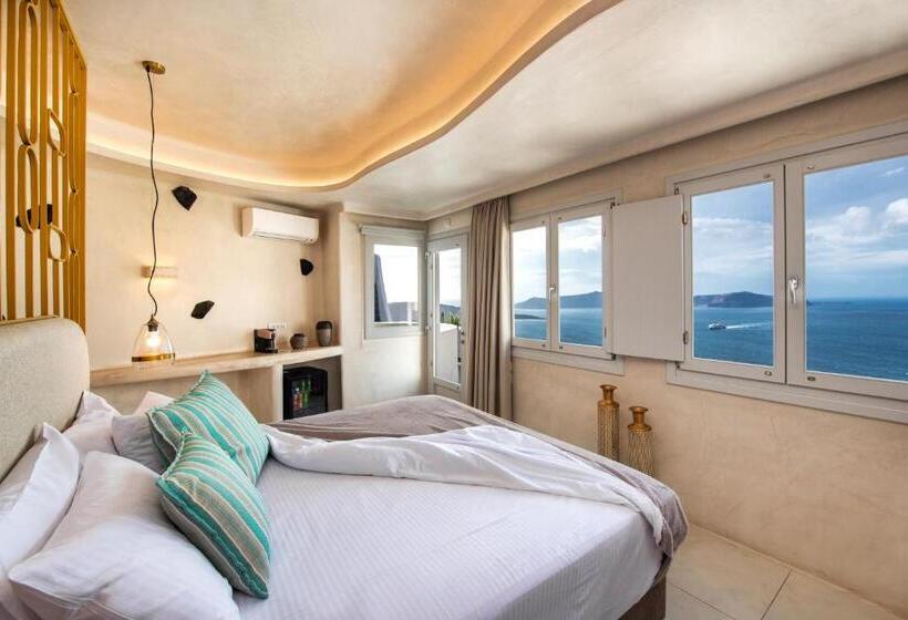 Superior suite with view, Athina Luxury Suites