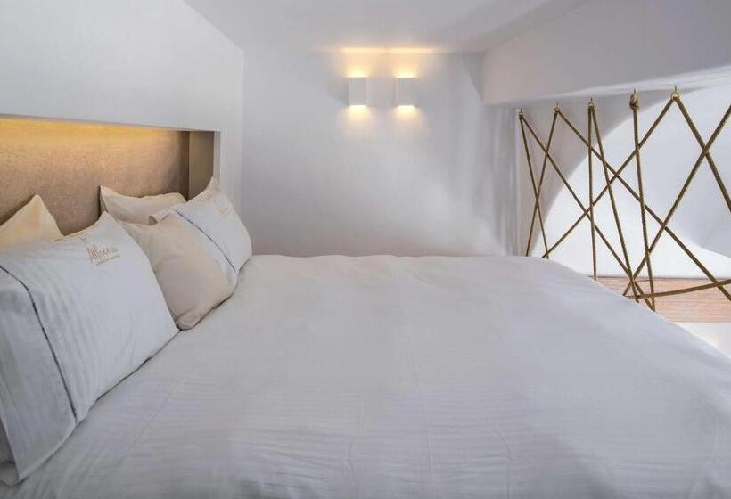 マスタースイート ビュー付き, Athina Luxury Suites