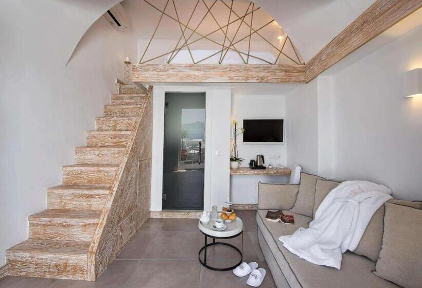 Большой люкс с видом, Athina Luxury Suites