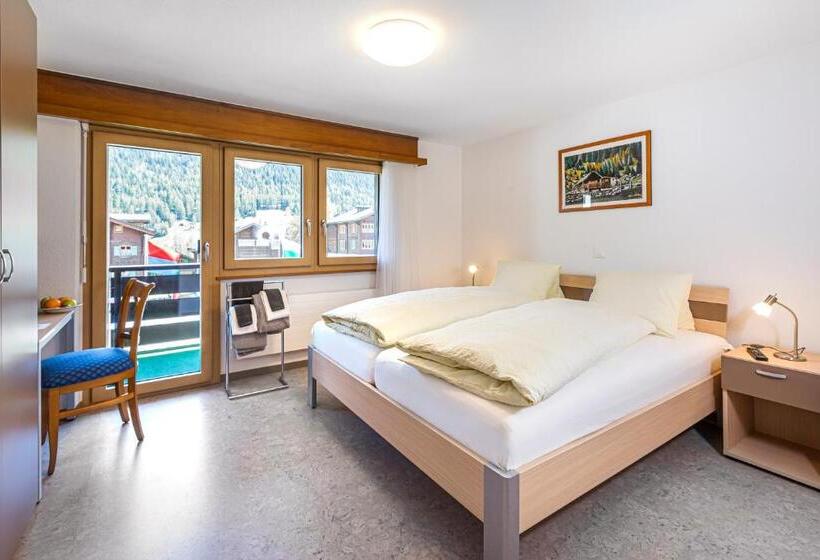 חדר מוזל מקלחת משותפת, Blinnenhorn