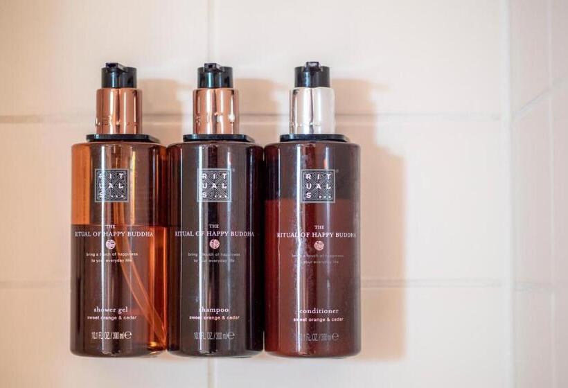 غرفة سوبيريور, Clarion Hotel Sign