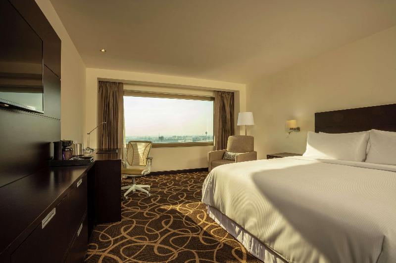 חדר סטנדרט עם מיטת קינג, Doubletree By Hilton Toluca