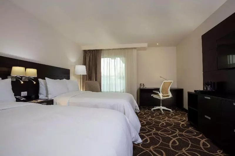 スタンダードルーム, Doubletree By Hilton Toluca