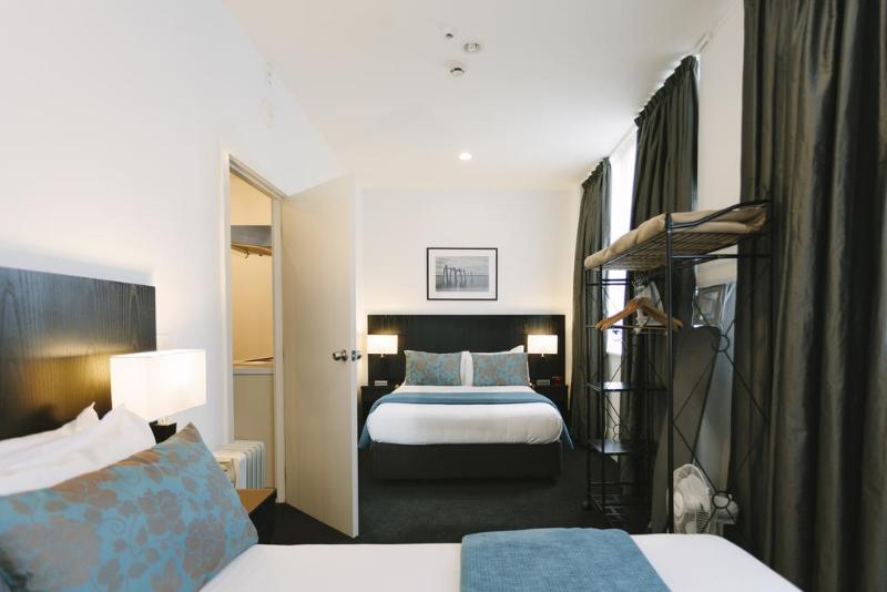 דירת חדר, Gilmer Apartment