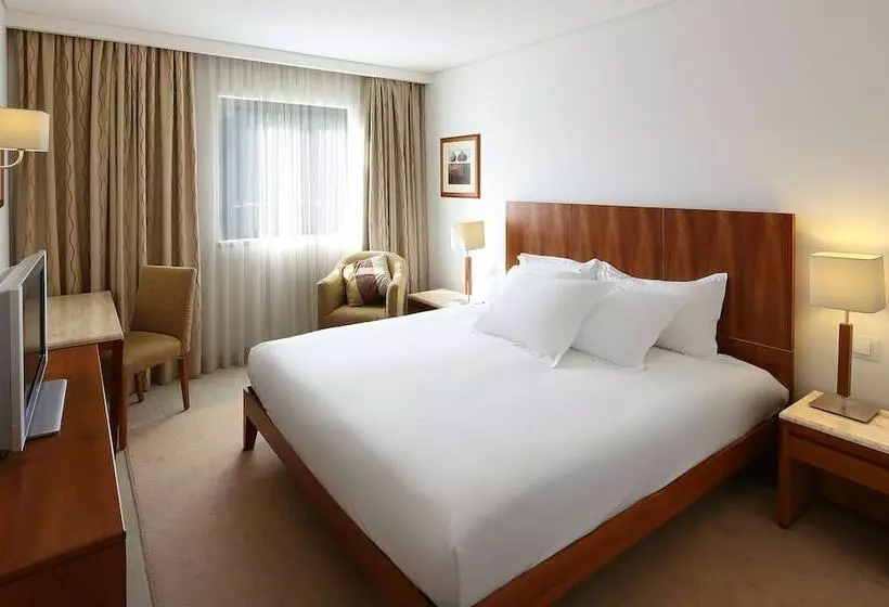 プールビューの２ベッドルームアパート, Hilton Vilamoura As Cascatas Golf Resort & Spa