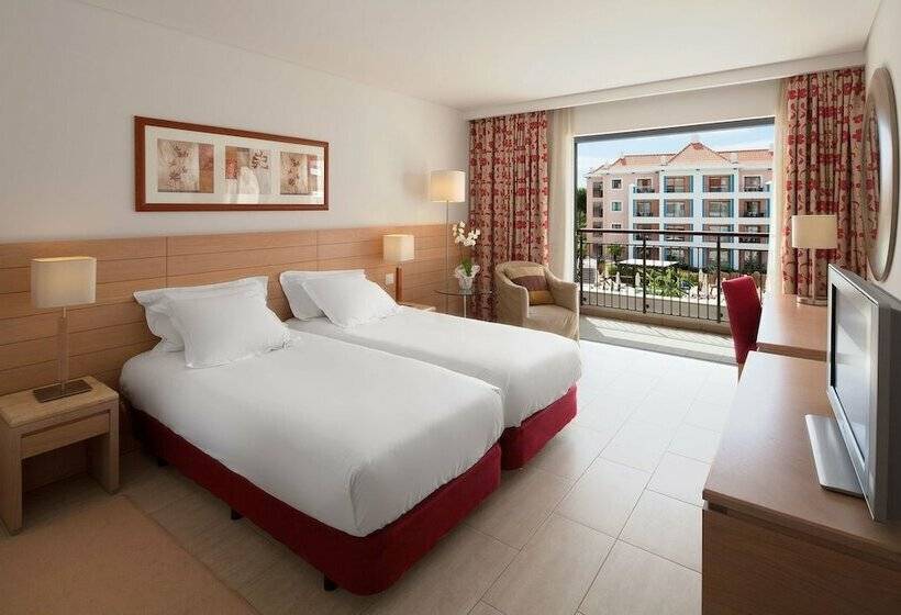 2침실 아파트 풀장 전망, Hilton Vilamoura As Cascatas Golf Resort & Spa