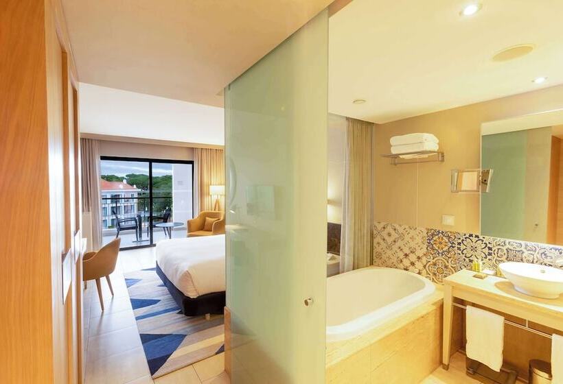 풀장 전망 디럭스 룸, Hilton Vilamoura As Cascatas Golf Resort & Spa