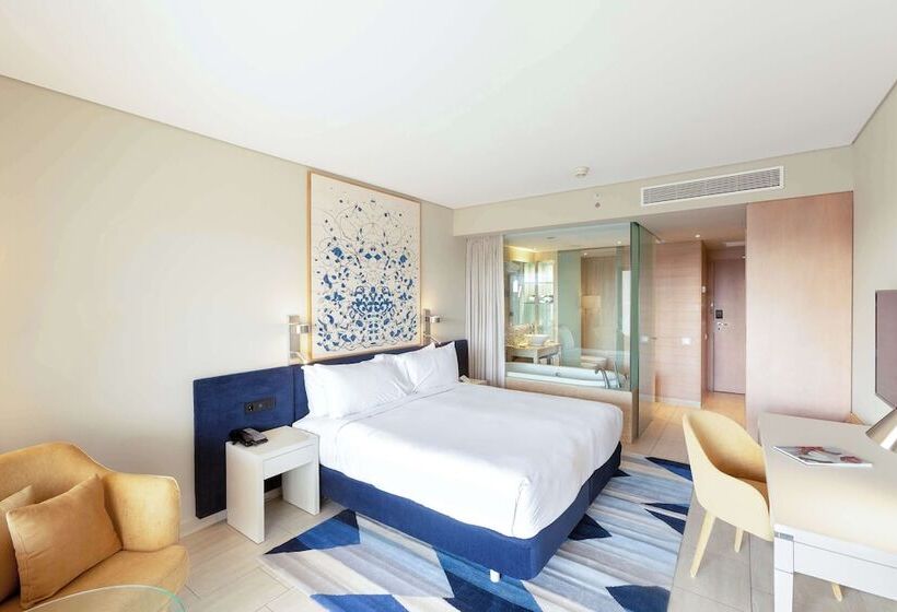 풀장 전망 디럭스 룸, Hilton Vilamoura As Cascatas Golf Resort & Spa