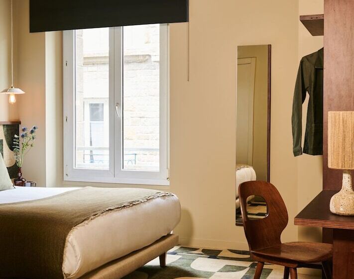 Номер Стандарт, Hôtel Cartier