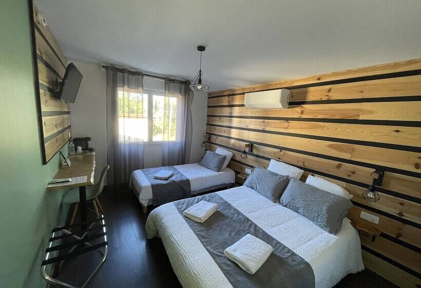 스탠다드 트리플 룸, Paris Madrid