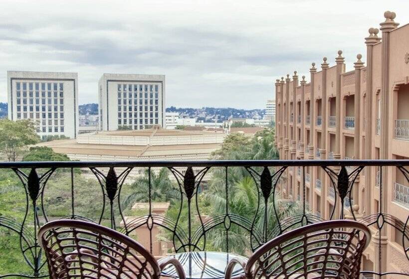 اتاق لوکس, Kampala Serena