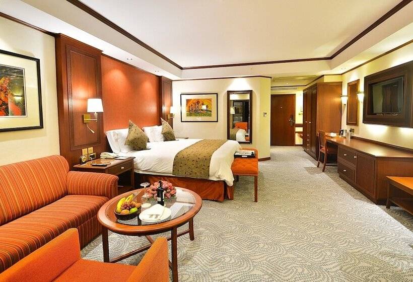 اتاق اجرایی, Kampala Serena