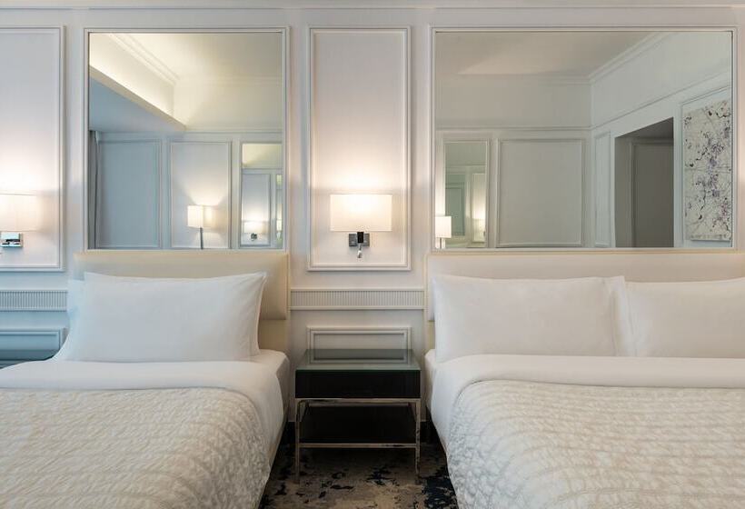 اتاق لوکس با بالکن و چشم‌انداز دریا, Le Méridien Mina Seyahi Beach Resort & Waterpark