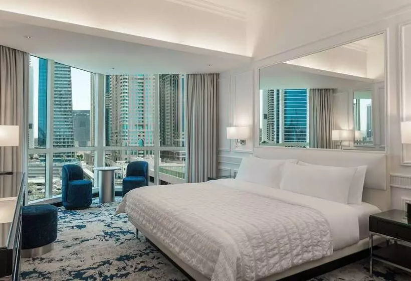 Club Room King Bed, Le Méridien Mina Seyahi Beach Resort & Waterpark