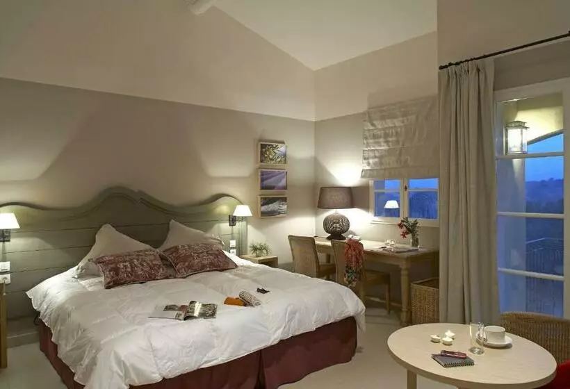 プレステージルーム, Domaine De Saint Endréol Golf & Spa Resort