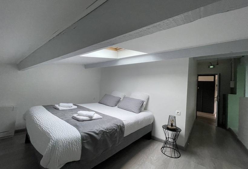 Четырехместный Номер Стандарт, Paris Madrid