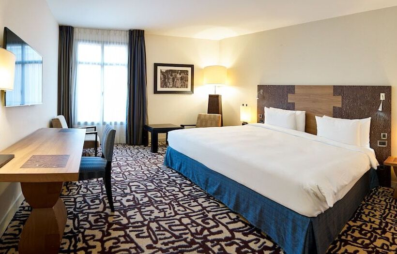 Номер Стандарт, Radisson Blu Hotel Marseille Vieux Port