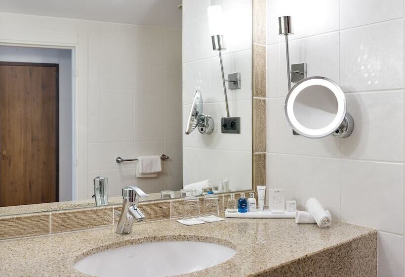 غرفة سوبيريور, Radisson Blu Hotel Marseille Vieux Port