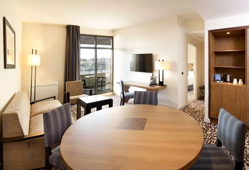 سوئیت با چشمانداز, Radisson Blu Hotel Marseille Vieux Port