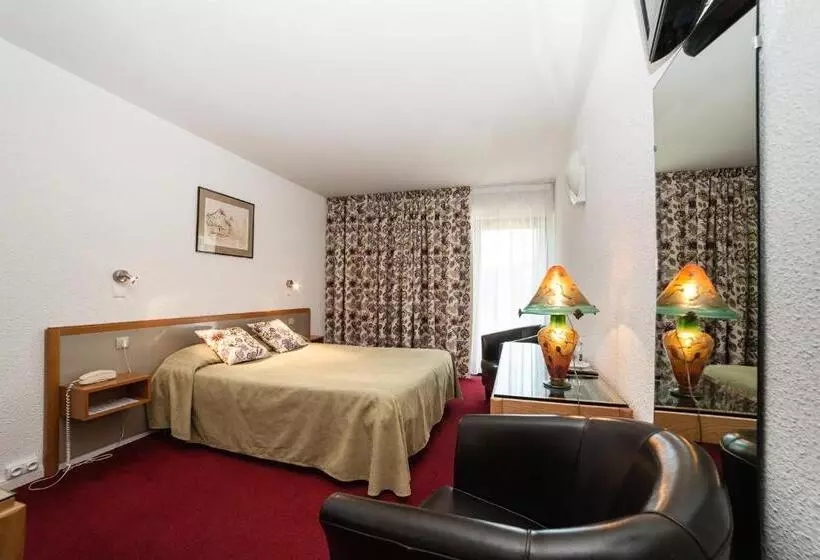 Superior Room, Restaurant Du Chateau