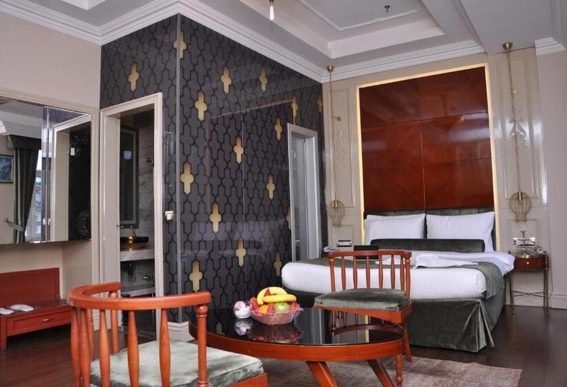 デラックスファミリールーム, Taksim Star