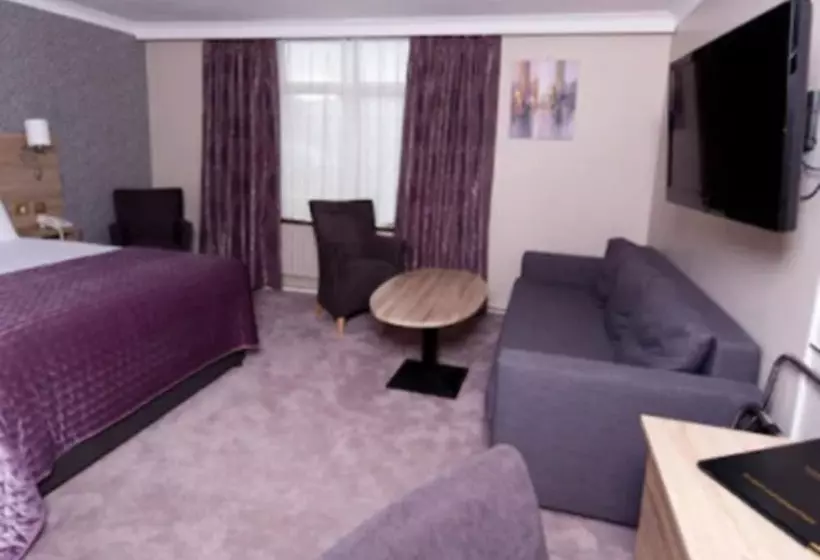اتاق استاندارد, Treacys West County Conference And Leisure Centre