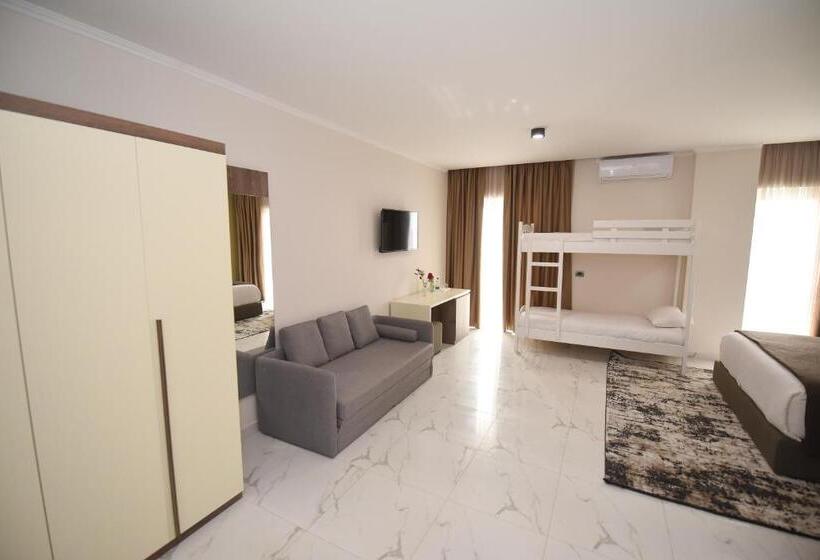 חדר סטנדרט לארבעה נוף לים, Vivas