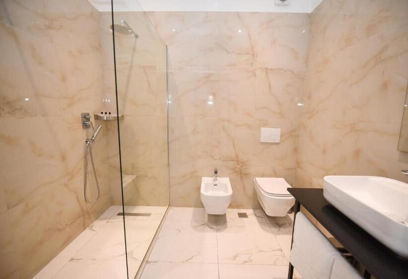 חדר סטנדרט לארבעה נוף לים, Vivas