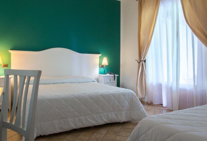 Comfort room with garden view, Villa Enrica   Aeolian Charme