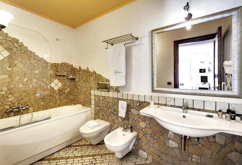 带花园景观的古典房间, Villa Enrica   Aeolian Charme