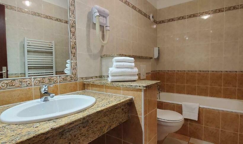 Номер Deluxe, Aleria Hotel Atrachjata