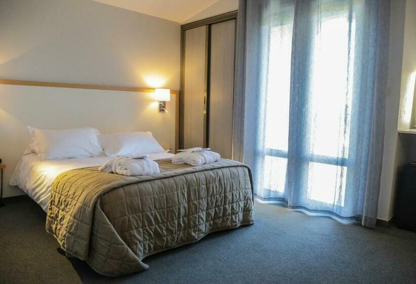Номер Deluxe, Aleria Hotel Atrachjata