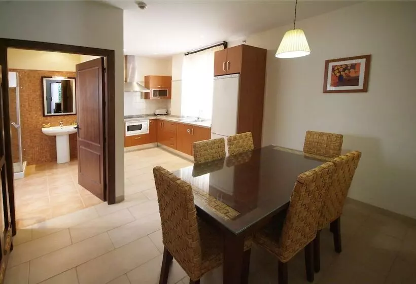 ５ベッドルームアパート, Apartamentos Ardales